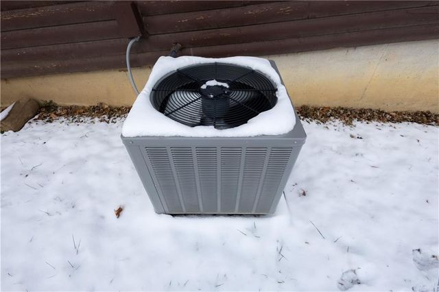 6320 Pamela Drive, St Joseph, MO 64504