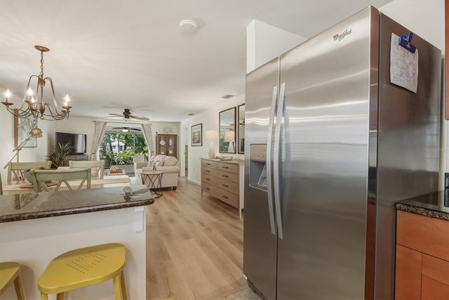 588 CIRCLEWOOD DRIVE S3-1, Venice, FL 34293