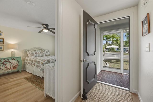 588 CIRCLEWOOD DRIVE S3-1, Venice, FL 34293