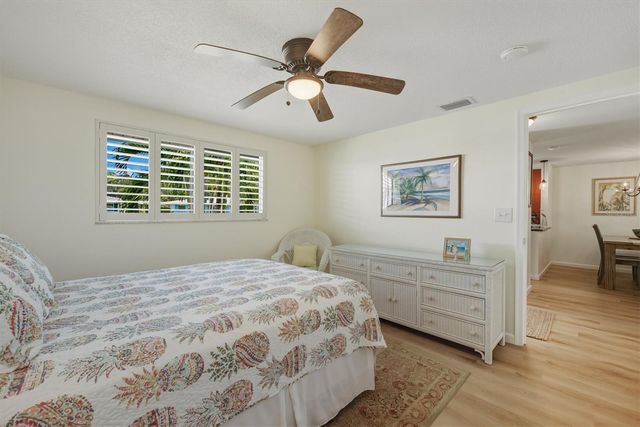 588 CIRCLEWOOD DRIVE S3-1, Venice, FL 34293