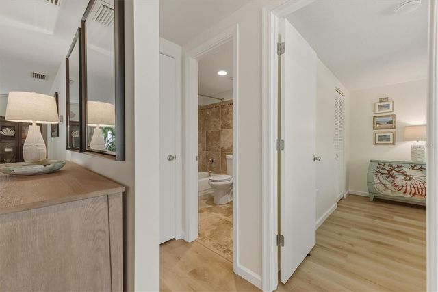 588 CIRCLEWOOD DRIVE S3-1, Venice, FL 34293