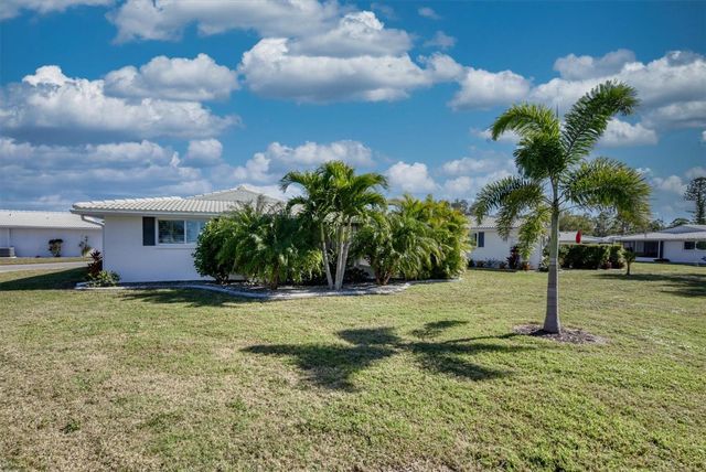 588 CIRCLEWOOD DRIVE S3-1, Venice, FL 34293