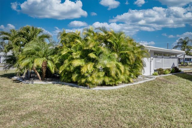 588 CIRCLEWOOD DRIVE S3-1, Venice, FL 34293