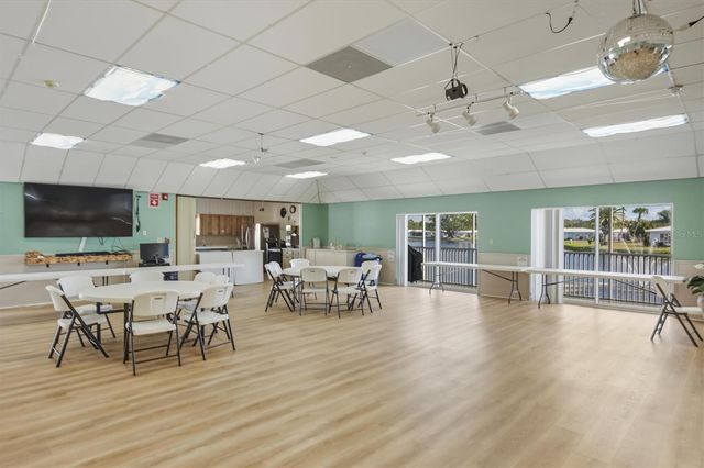 588 CIRCLEWOOD DRIVE S3-1, Venice, FL 34293