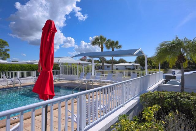 588 CIRCLEWOOD DRIVE S3-1, Venice, FL 34293