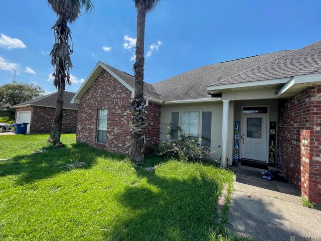 245 Melissa Dr, Port Allen, LA 70767