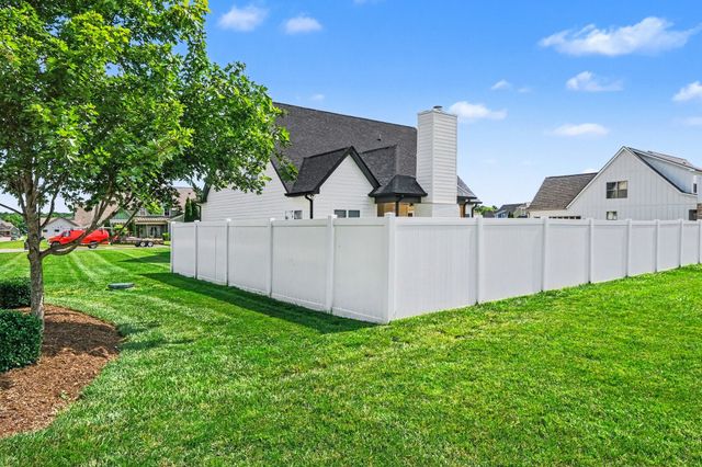 9802 Sunfish Ct, Murfreesboro, TN 37129