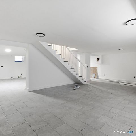 100 Putnam Street, Bridgeport, CT 06608