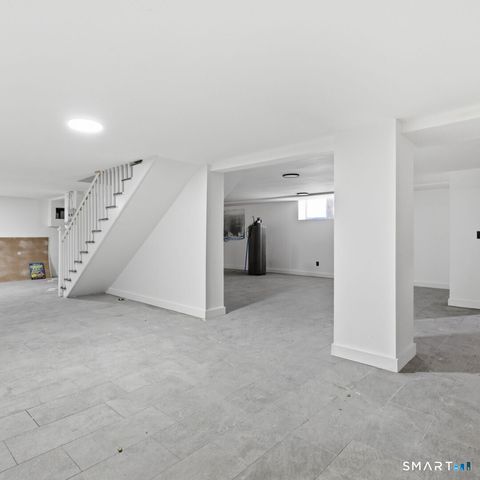 100 Putnam Street, Bridgeport, CT 06608