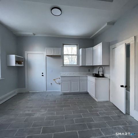 100 Putnam Street, Bridgeport, CT 06608