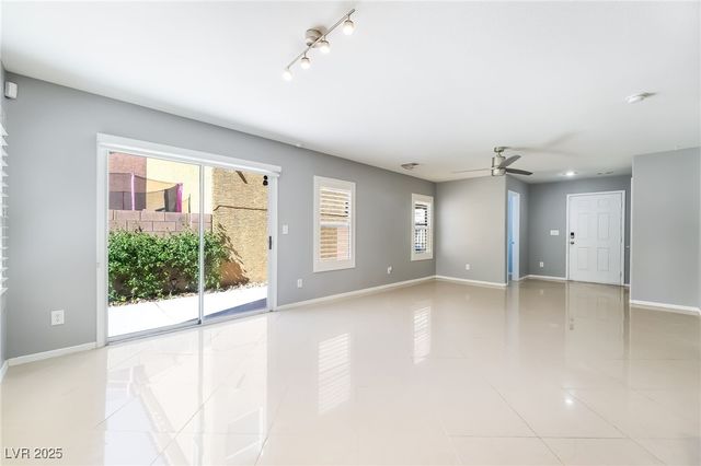 573 Shewsbury Avenue, Las Vegas, NV 89178