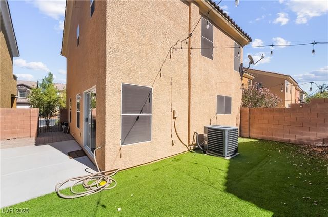 573 Shewsbury Avenue, Las Vegas, NV 89178