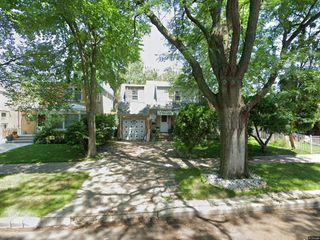 2814 W Balmoral Avenue, Chicago, IL 60625