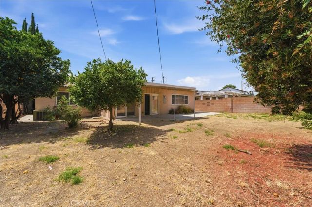 7738 Farralone, Canoga Park, CA 91304