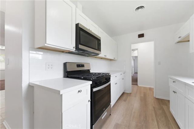 7738 Farralone, Canoga Park, CA 91304
