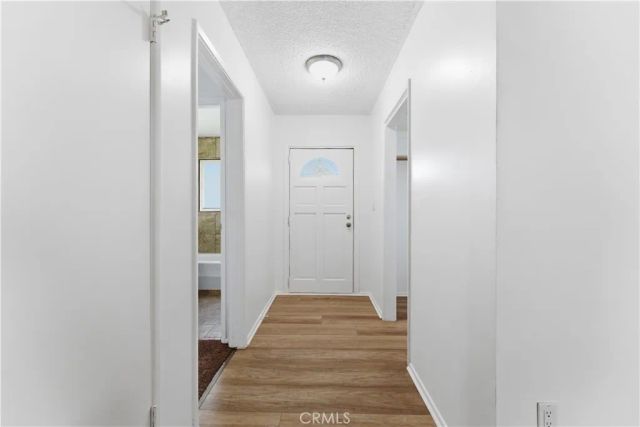 7738 Farralone, Canoga Park, CA 91304