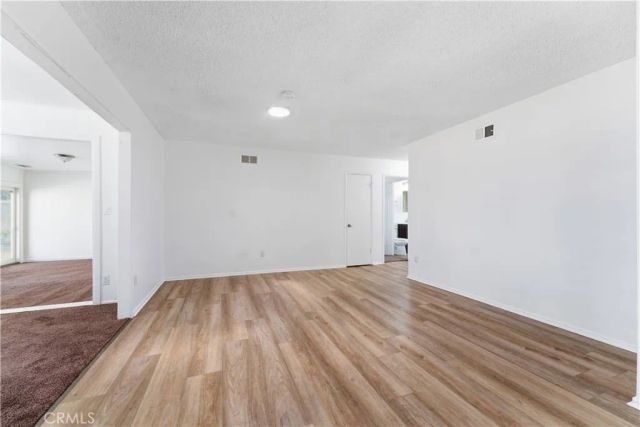 7738 Farralone, Canoga Park, CA 91304