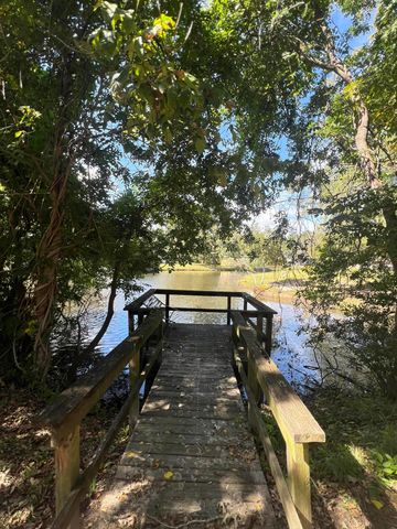 8589 Lake Marion Drive 1100, North Charleston, SC 29406