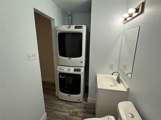 9807 Walnut Street 107, Dallas, TX 75243