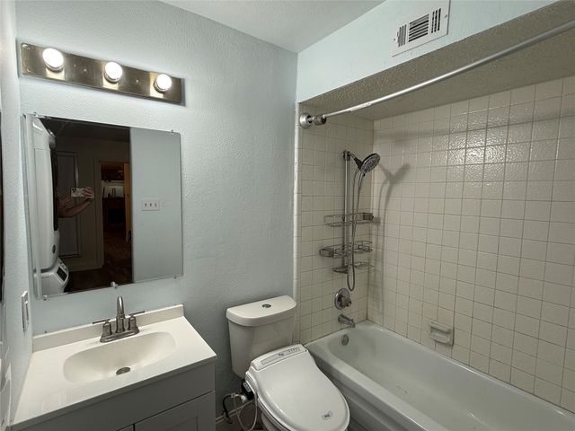 9807 Walnut Street 107, Dallas, TX 75243