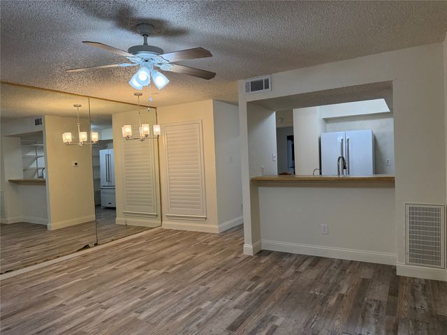 9807 Walnut Street 107, Dallas, TX 75243