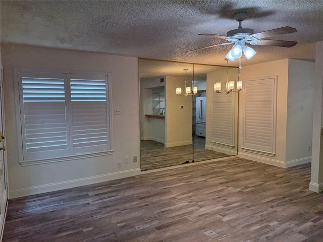 9807 Walnut Street 107, Dallas, TX 75243