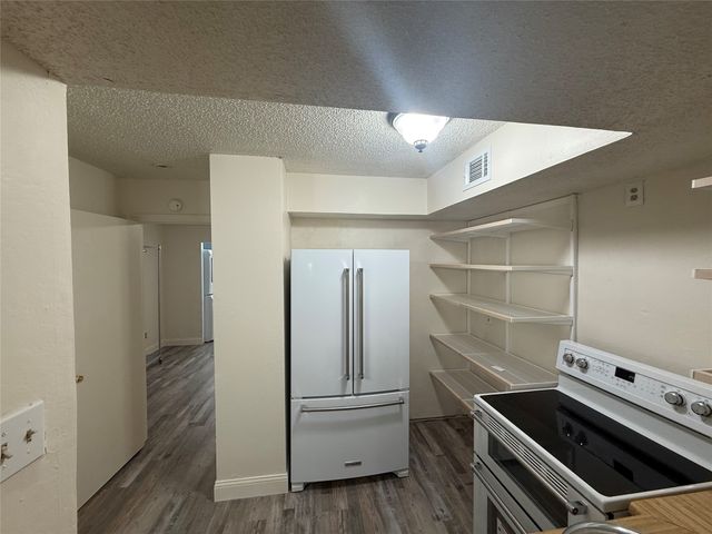 9807 Walnut Street 107, Dallas, TX 75243