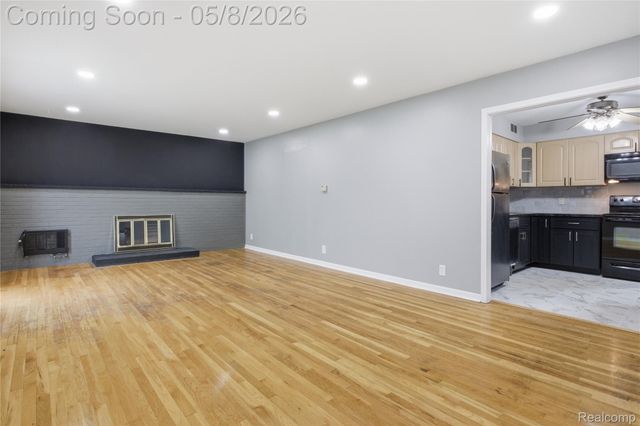 1906 Venice Street, Dearborn, MI 48124
