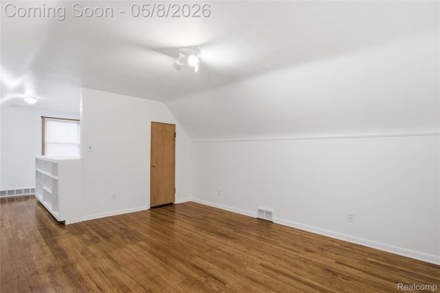 1906 Venice Street, Dearborn, MI 48124