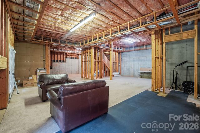 1209 Mossbank Place, Gastonia, NC 28056