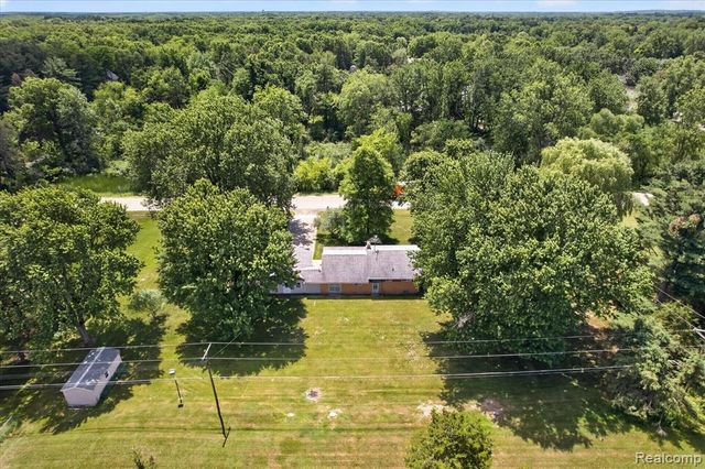 11141 Spencer Road, Brighton, MI 48114