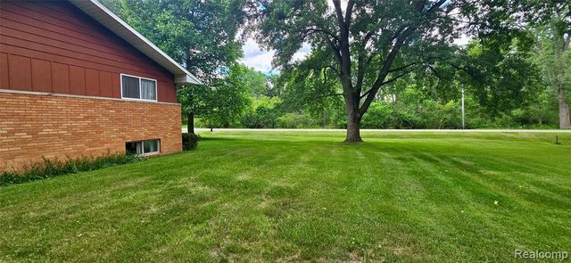 11141 Spencer Road, Brighton, MI 48114
