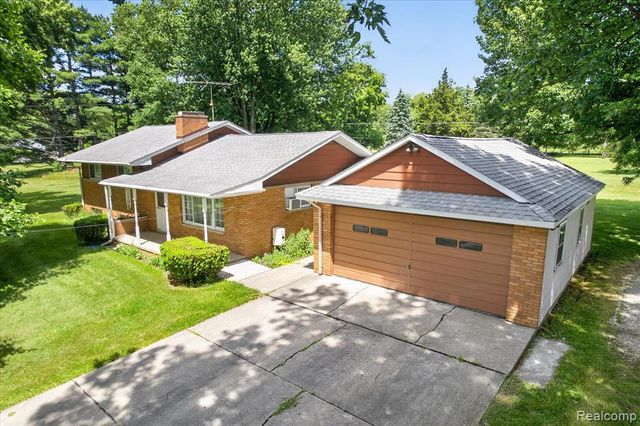 11141 Spencer Road, Brighton, MI 48114