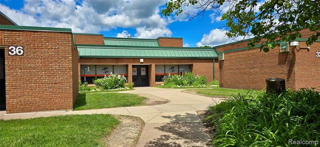 11141 Spencer Road, Brighton, MI 48114
