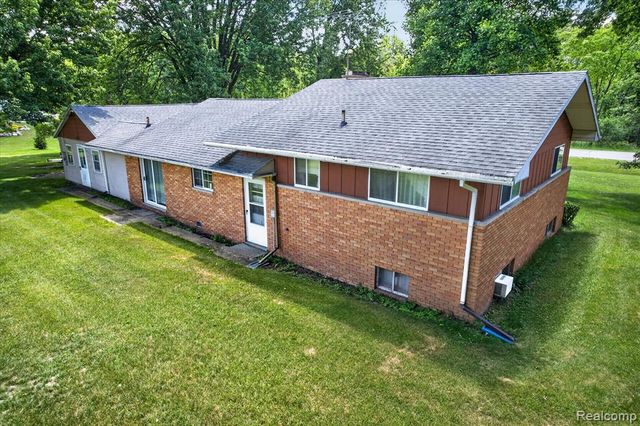 11141 Spencer Road, Brighton, MI 48114