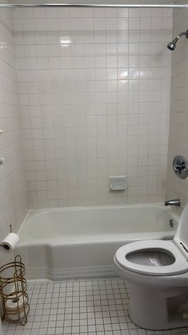 45 Howe St 4, Boston, MA 02125