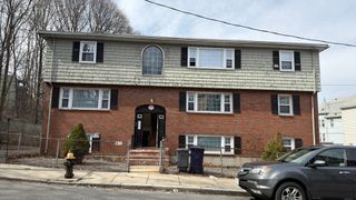 45 Howe St 4, Boston, MA 02125