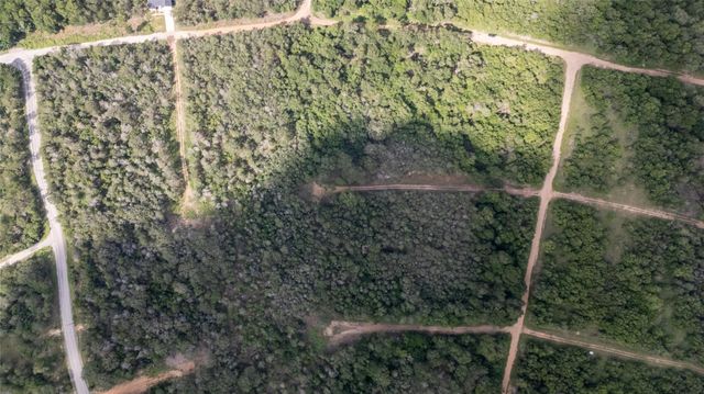 108 E Ahupu LN, Bastrop, TX 78602
