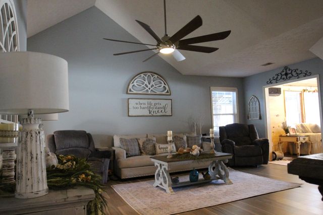 1027 Devane Lane, Frankfort, KY 40601