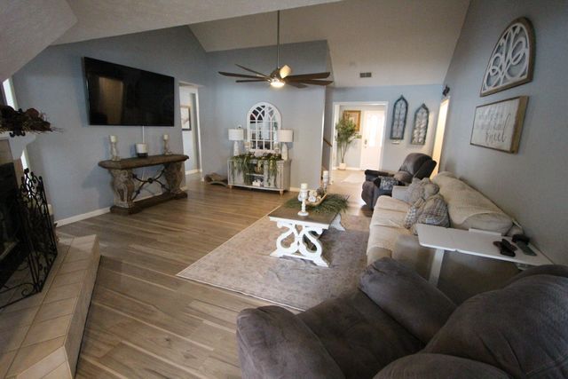 1027 Devane Lane, Frankfort, KY 40601