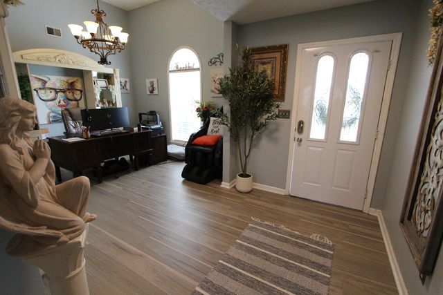 1027 Devane Lane, Frankfort, KY 40601