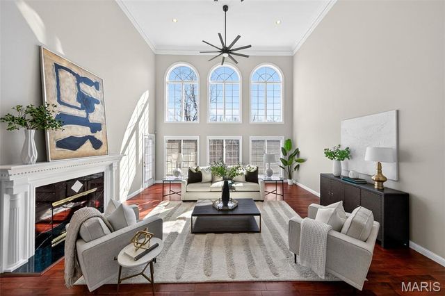 13020 Pingry Place, St Louis, MO 63131