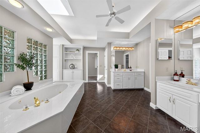 13020 Pingry Place, St Louis, MO 63131