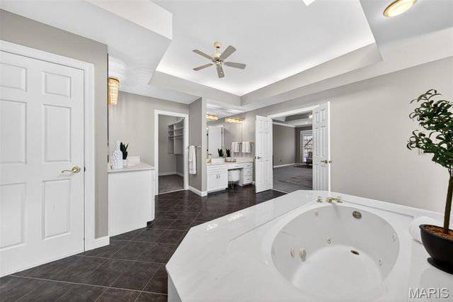 13020 Pingry Place, St Louis, MO 63131