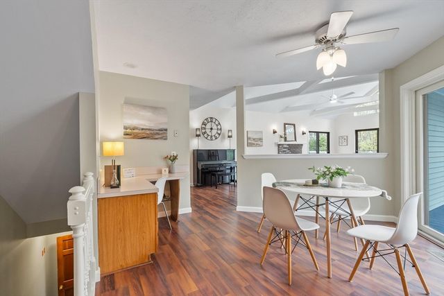 17 Stone Pound Ln, Atkinson, NH 03811