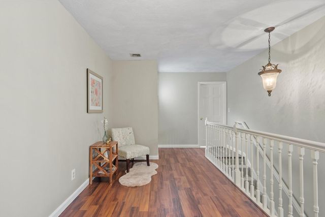 17 Stone Pound Ln, Atkinson, NH 03811