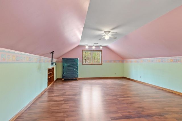 17 Stone Pound Ln, Atkinson, NH 03811