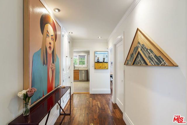 947 S Cloverdale Avenue, Los Angeles, CA 90036