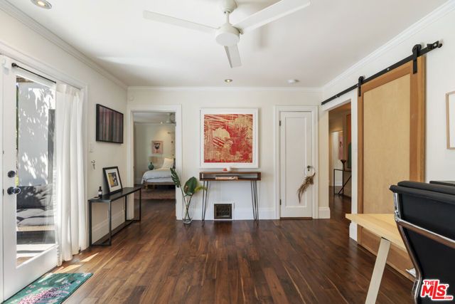 947 S Cloverdale Avenue, Los Angeles, CA 90036