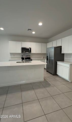 24066 W FLORES Drive, Buckeye, AZ 85326
